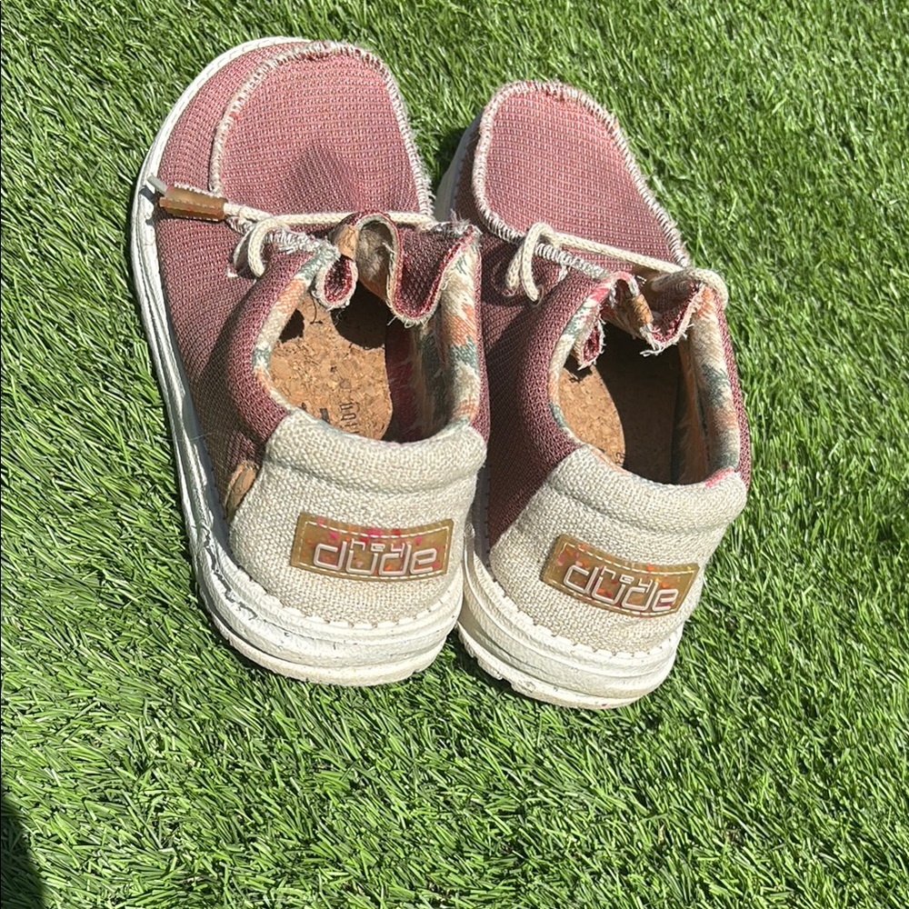 Hey DUDE men’s shoes.
